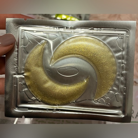 Mask Bundle - Picture 4 of 9